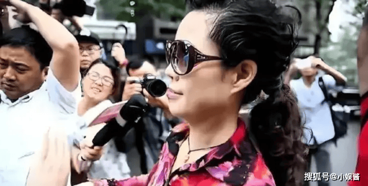 辛芷蕾被排挤?贾玲退圈生子?L男星闹事分手