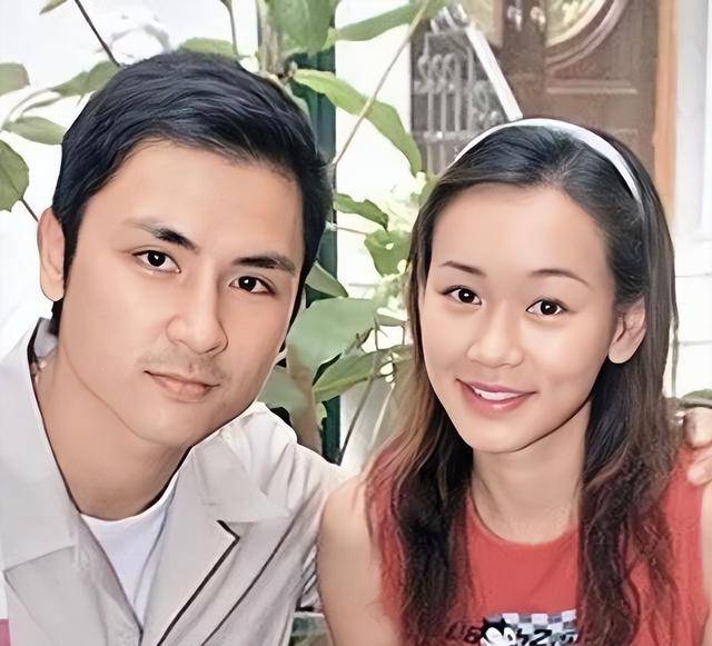从撒谎传闻到单亲妈妈:香港女星熬夜直播