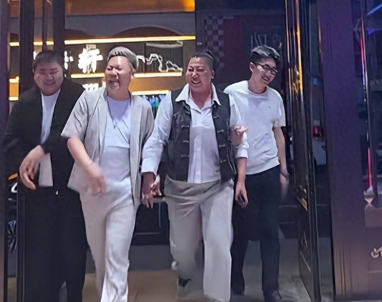 官方出手,东北雨姐再遭重创,四位明星终解气