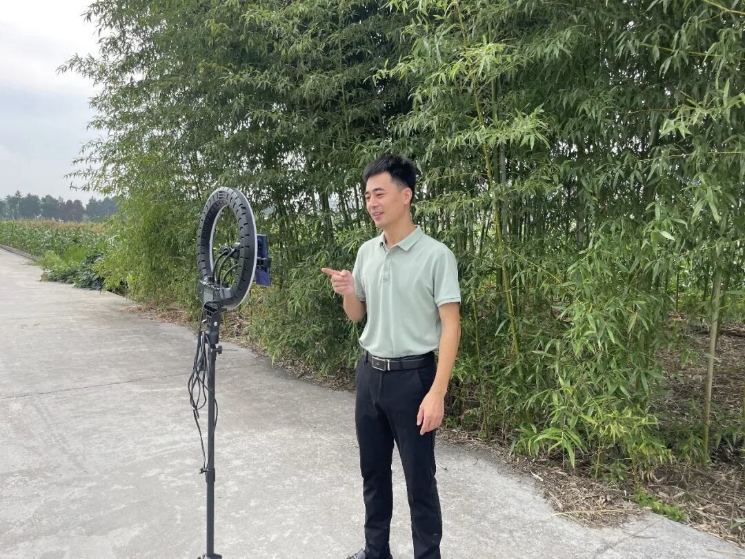 村工作人员变网红 萧山这个乡村治理模式出圈