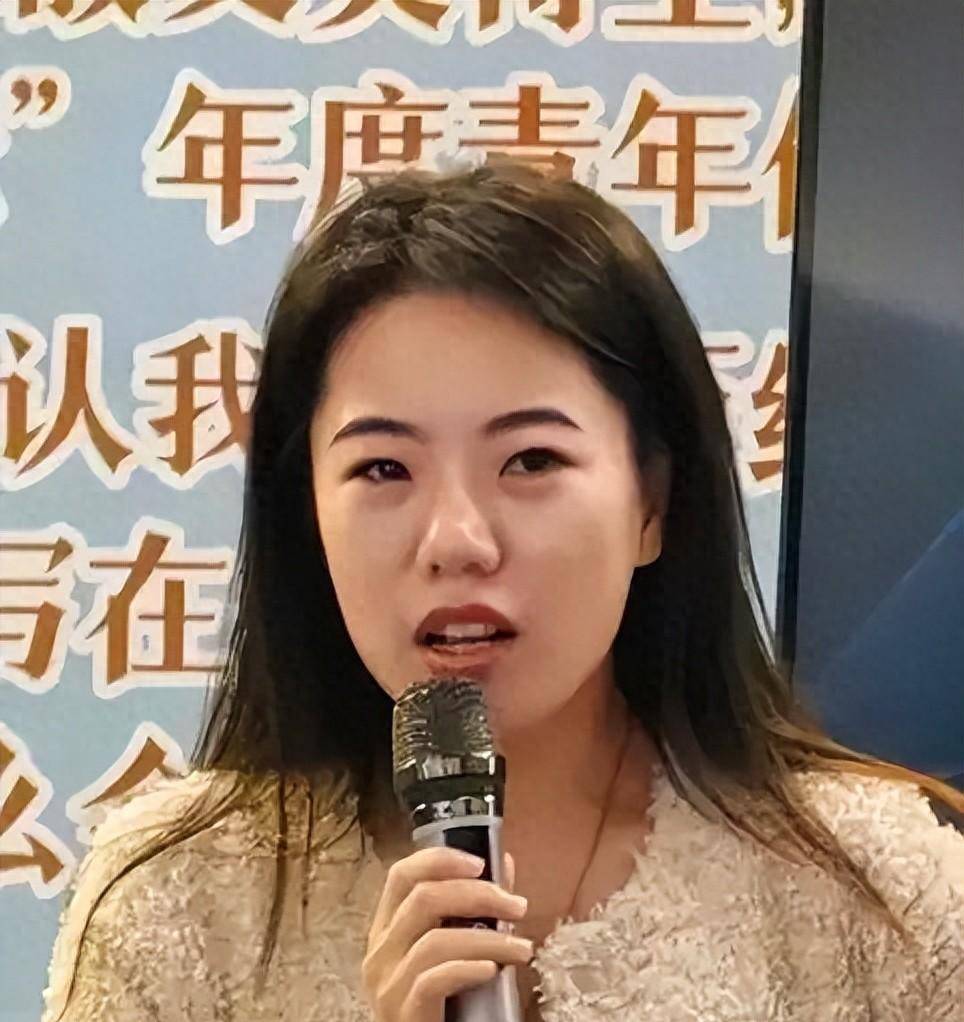 蒋方舟学位风波:沈星力挺反被扒,学术诚信底线何在