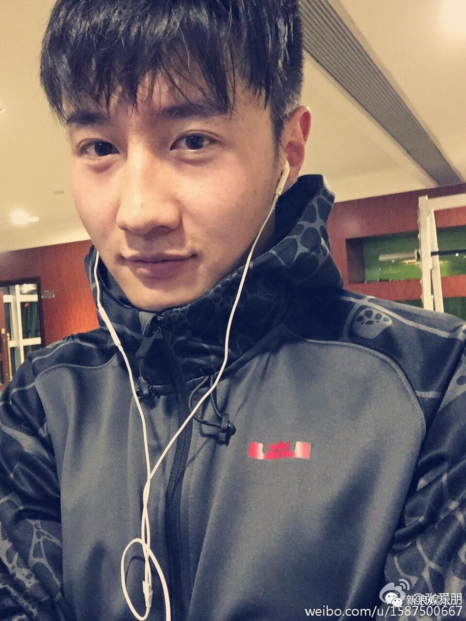 娱乐新闻图片