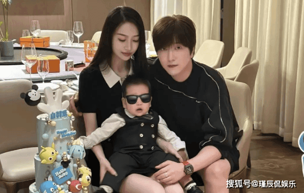 白冰520出轨曝光，人设崩塌引热议